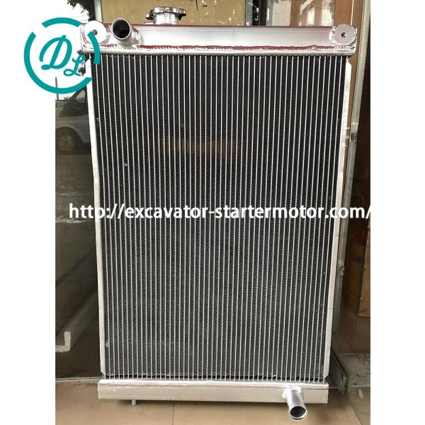 Réservoir d'eau du radiateur pour excavatrice Doosan DH55-7