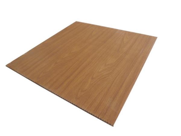 Painel 3D de PVC colorido sem quadro para decoração de parede interior em tamanho 500 * 1000 * 3.0mm