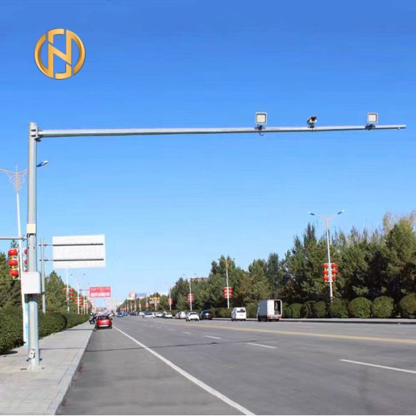Customizable Hot-Dip Galvanized and Corrosion-Resistant Traffic Signal Mast Steel Poles Made in China
