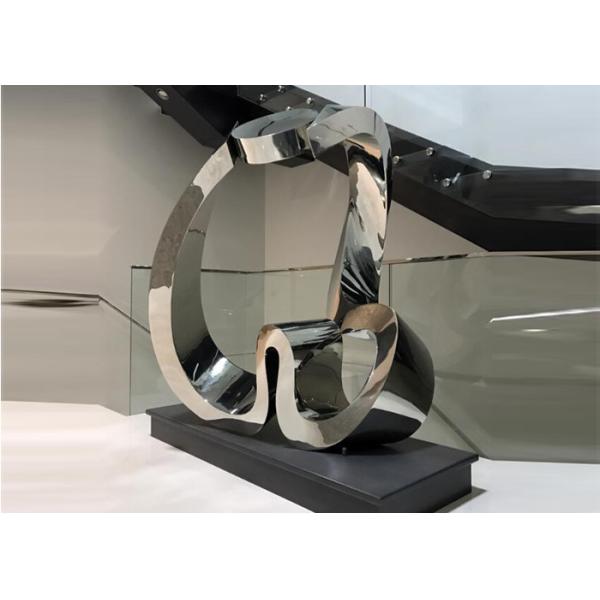 OEM moderne/ODM de sculpture extérieure en forme de coeur abstraite en métal