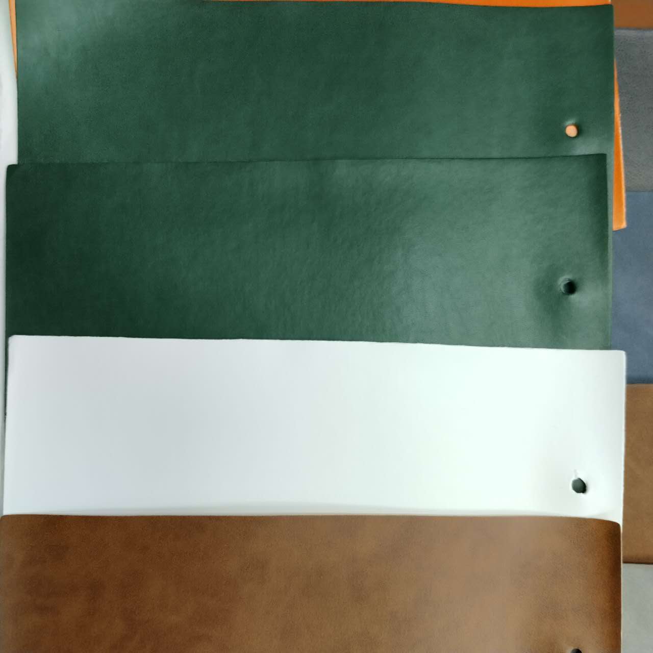 Retro Traditional Style with Competitive Prices Ready-made Products Pu Thermal Leather