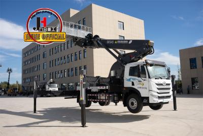 JIUHE FAW 4*2 plataforma de elevação hidráulica caminhão 45m caminhão montado plataforma de trabalho aéreo com balde
