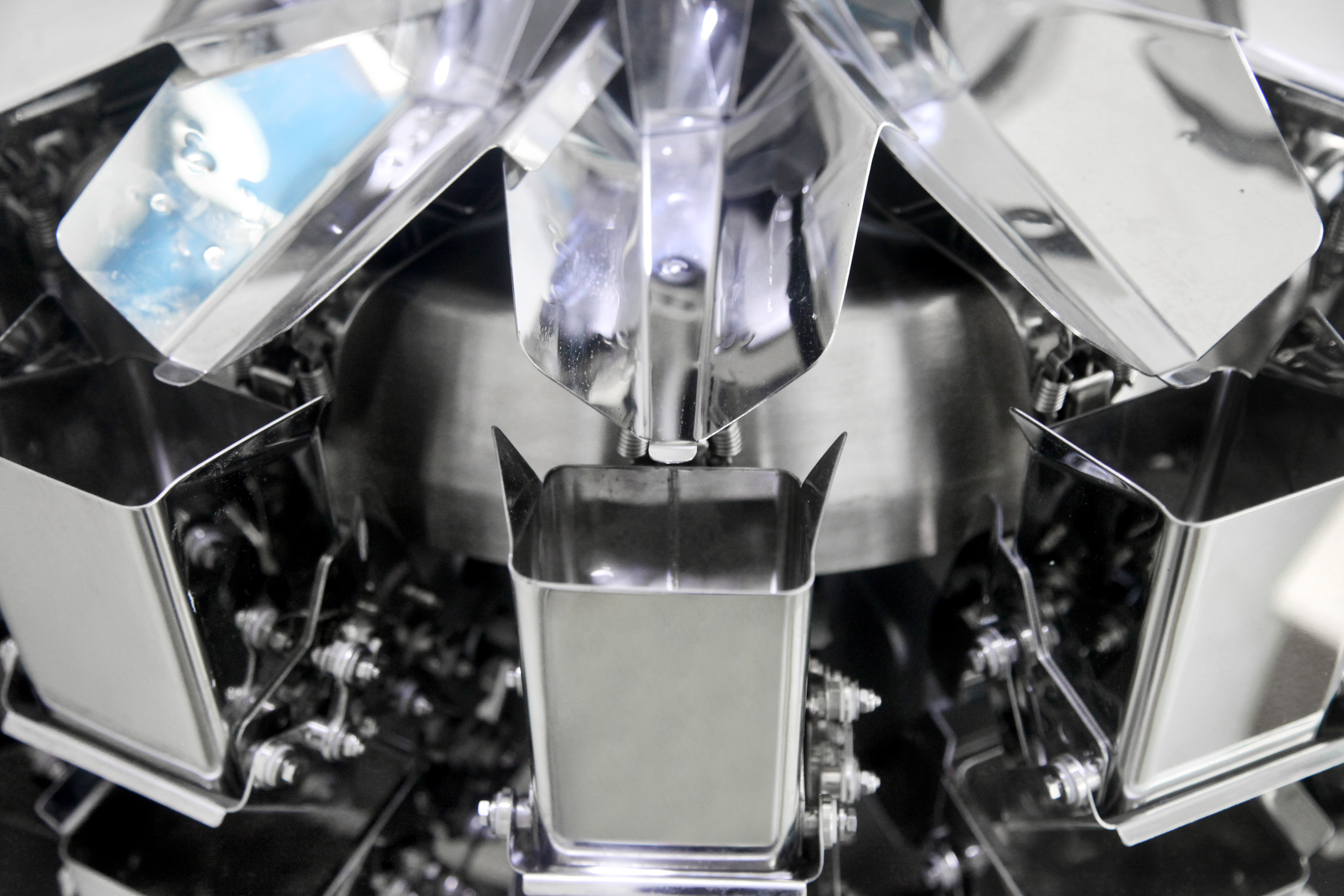Небольшая машина упаковки Weigher зерен 15g Multihead