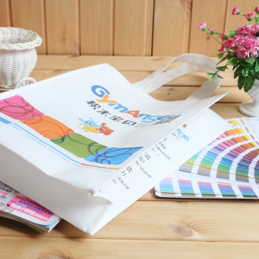 Advertising bags , cloth bags.Non-woven bag, advertising bag, product packaging bag.Hand bag,Brown paper bag