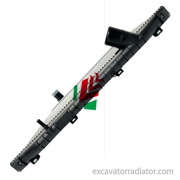 Truck Radiator Accessories For Hino R415 Aluminum Cooling System Truck Water Tank