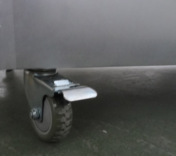 2 / 3 / 4 Doors Commercial Undercounter Fridge CE Approved Stainless Steel Work Bench R290 Fridge Available