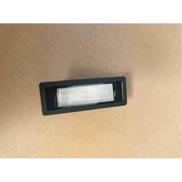 A luz da placa traseira preta da fonte de luz LED de plástico da Geely Binyue pode iluminar a placa traseira.