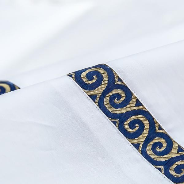 White Custom Hotel Bedding Sets Embroidered Logo Bed Linen Durable For Adult