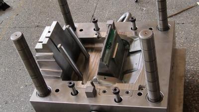 NAK80 Plastic Injection Molds , Hot Cold Runner Electronic Plastic Parts 300000shots