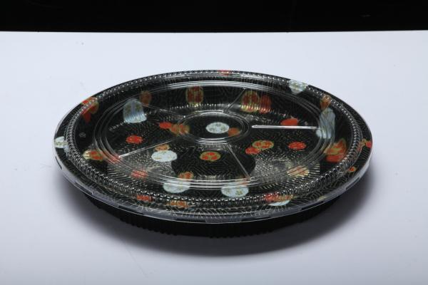 A caixa plástica descartável da bandeja, bandeja redonda do sushi, leva embora a bandeja do alimento