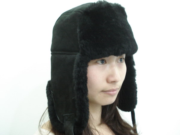 Sheepskin Kids Trapper Hat , Winter Baby Fur Hat Plush Style ODM Designs