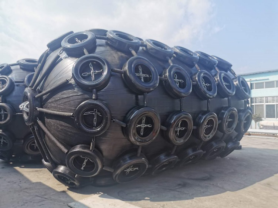 Обвайзеры раздувного дока резиновой шлюпки пневматические резиновые с покрышкой