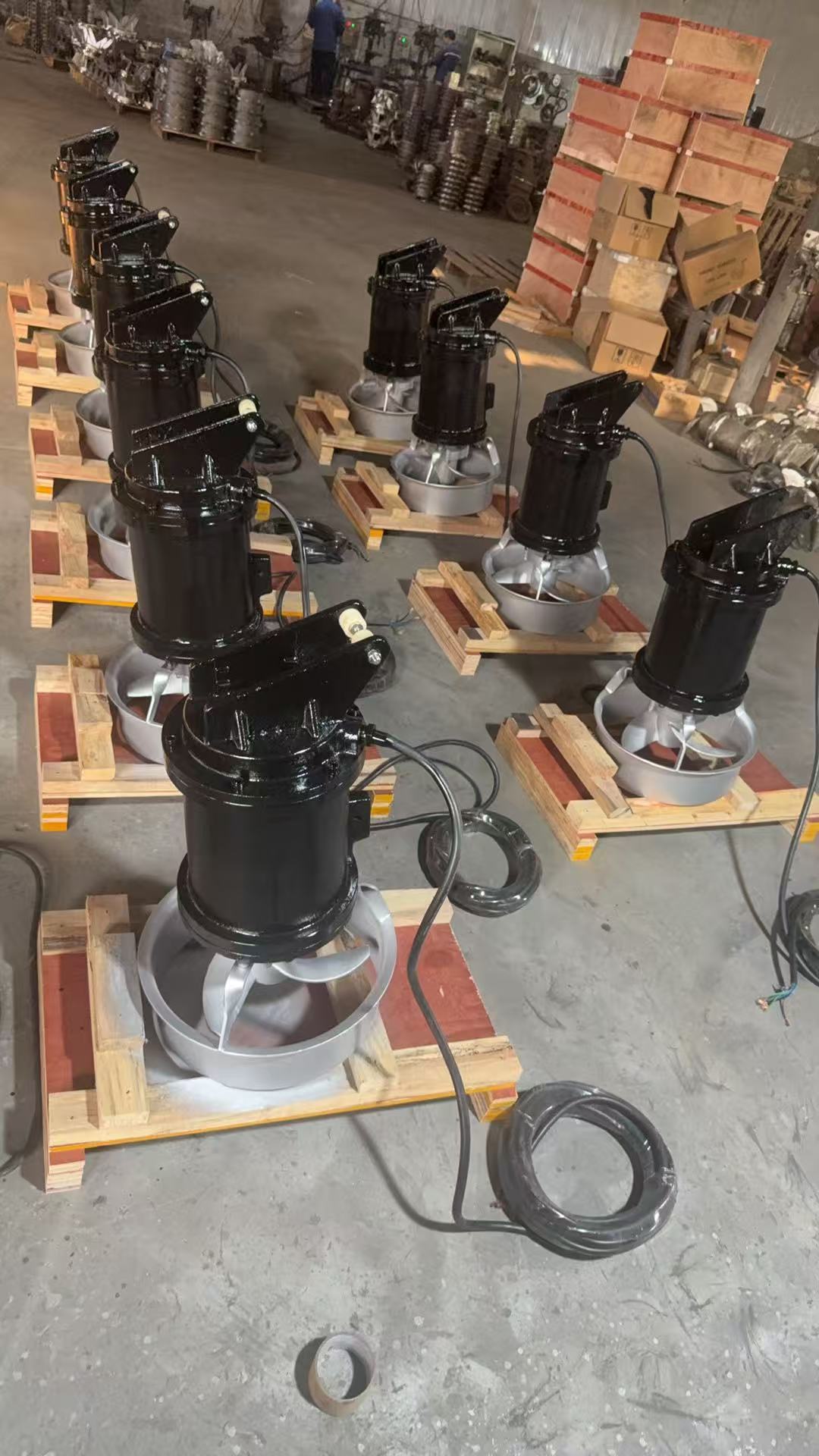 Industrial cast iron submersible mixer engineered for continuous operation in harsh environments and effective sludge mixing processes