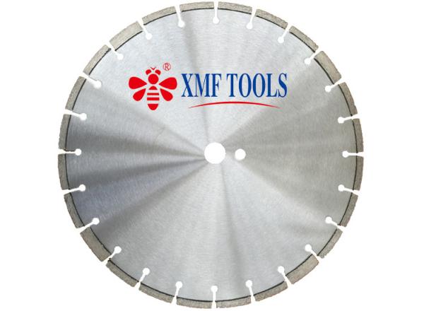 28 Inch Laser Welded Diamond Saw Blade For Old Reinforced Concrete  Fast Speed