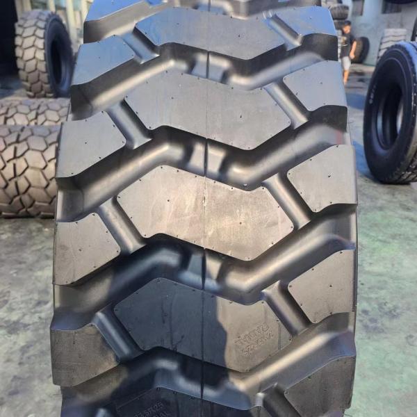 E4 23.5R25 Loader Tires 2100R33 Off Road Tires 32pr 40pr