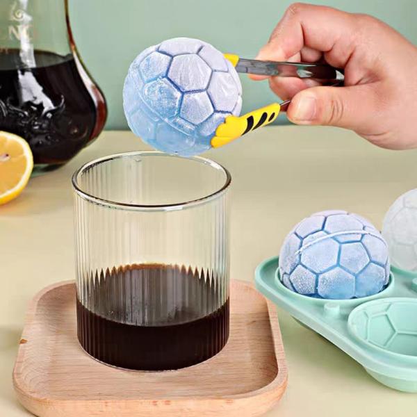 MHC Eco-Friendly Silicone Ice Cube Trays For Freezer With Cover Balls 3D Football Round Ice Mould