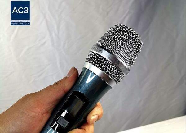 Moving Coil Handheld FM 35KHz KTV Wireless Microphone System