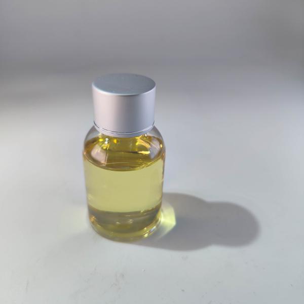 Produits bruts Cosmétiques huile de graines de camélia Baril hydratant ingrédients apaisants