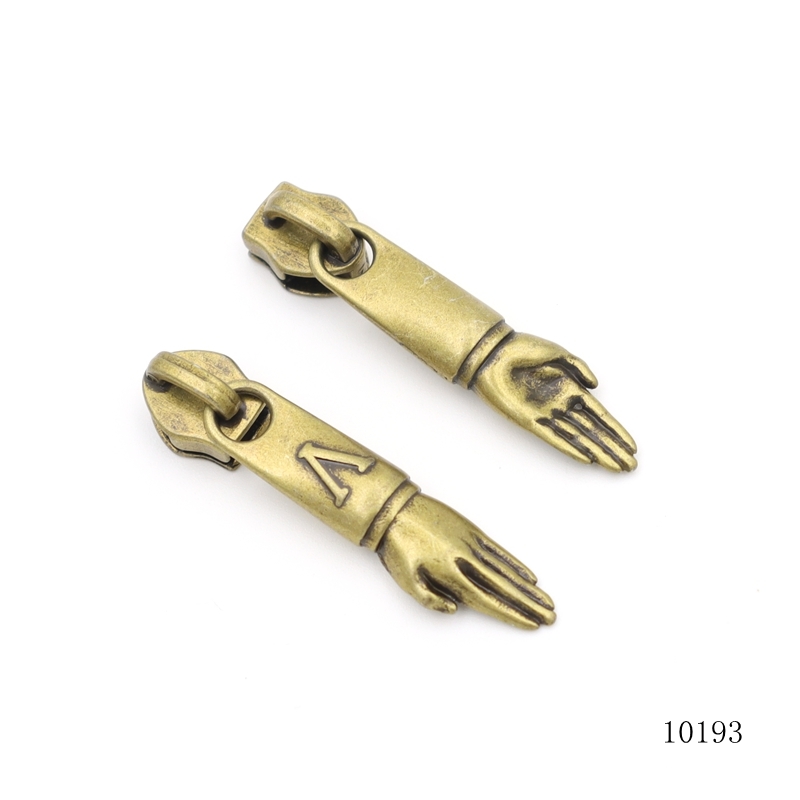 Hand Shape Zipper Pull Charm Matte Antique Brass Zipper Pull OEM ODM