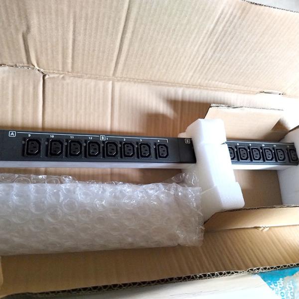 MPHR1260 EMRMPHM1260-LF Intelligent Network Cabinet PDU Socket for Power Supply 200/240V