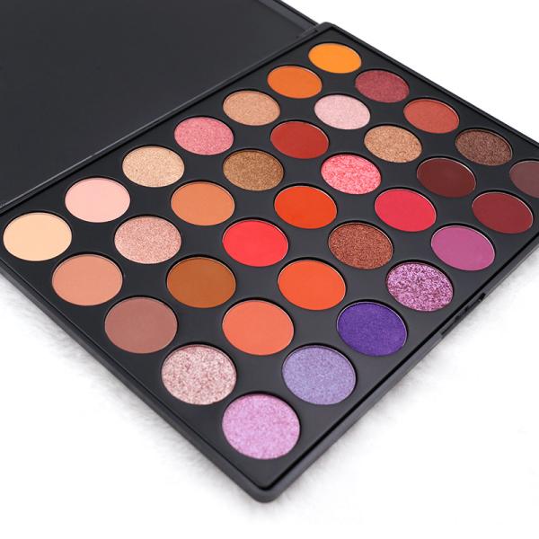 Waterproof 35 Color 160g Satin Finish Eyeshadow For Mature Eyes