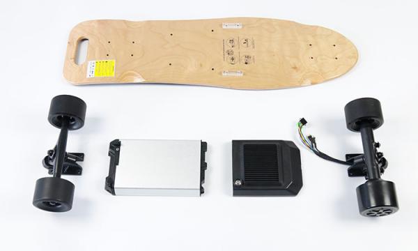 Waterproof High Powered Electric Skateboard Battery Inside Exquisite Technical