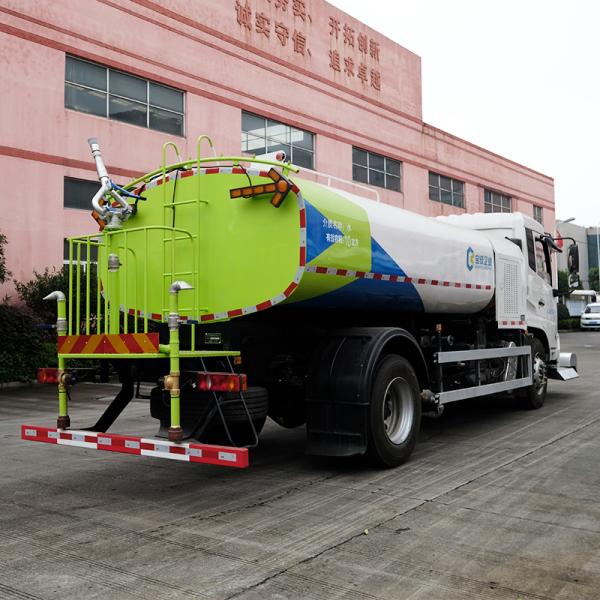 18tons Water Tank 10m3 Road Maintenance Truck With D6.7NS6B230 Engine