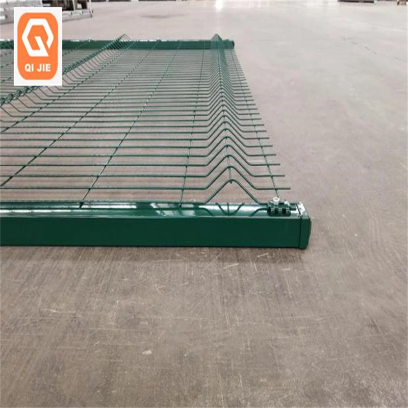 Используемая фермой изогнутая сварная проволочная изгородь Метал3Д с порошковым покрытием