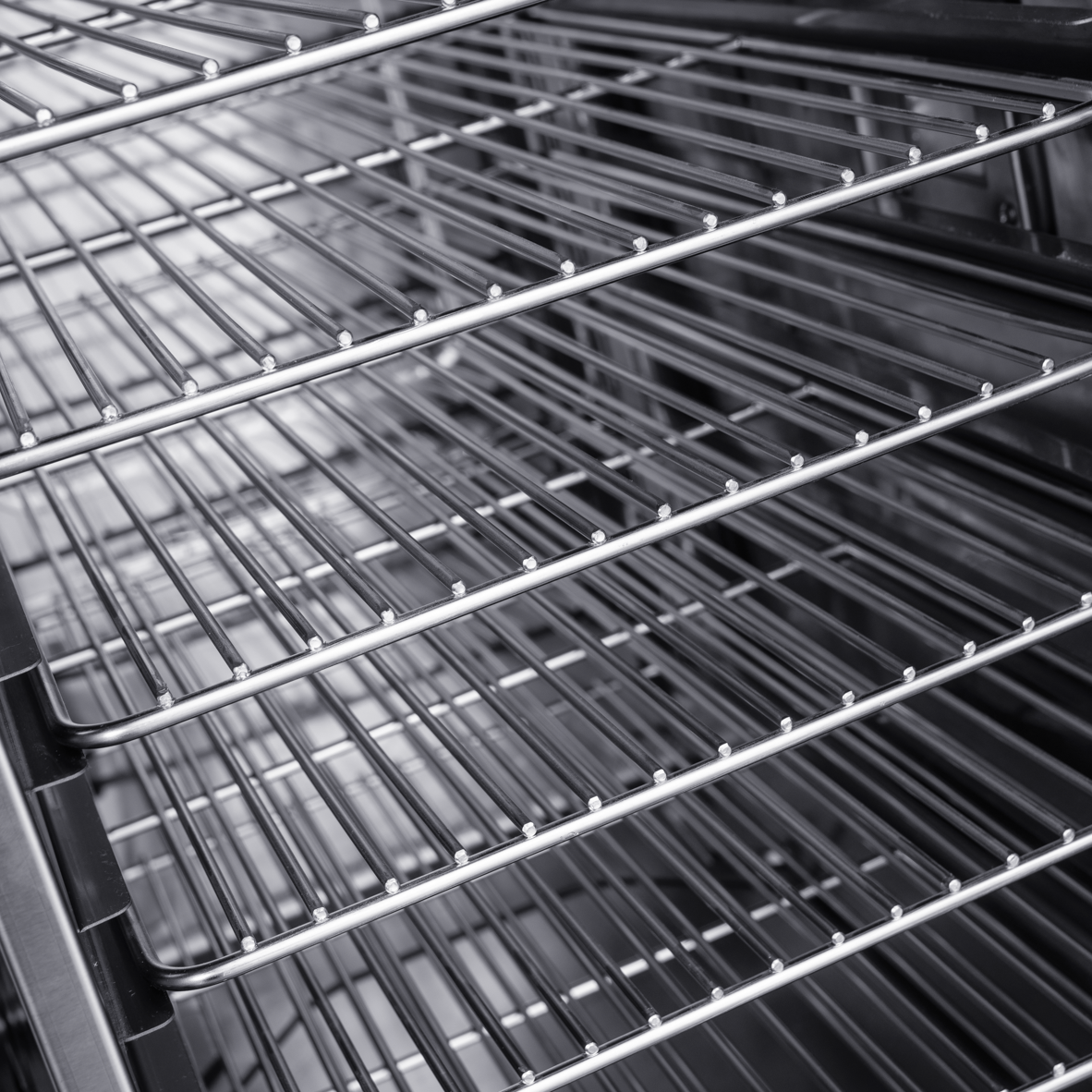 Energy Star Certified Undercounter Dishwasher with Adjustable Wash Cycles and High Temperature Cleaning for Restaurants