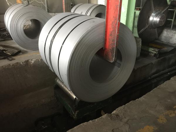 Bande laminée à chaud/feuille/bobine d'acier inoxydable d'en 1,4016 AISI 430