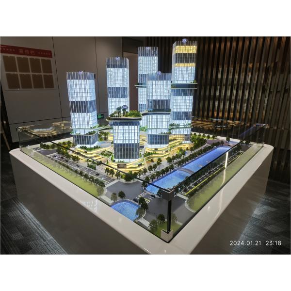 Modèle à l'échelle de l'architecture des entreprises à plusieurs tours Développement urbain Modèle à l'échelle 1:150