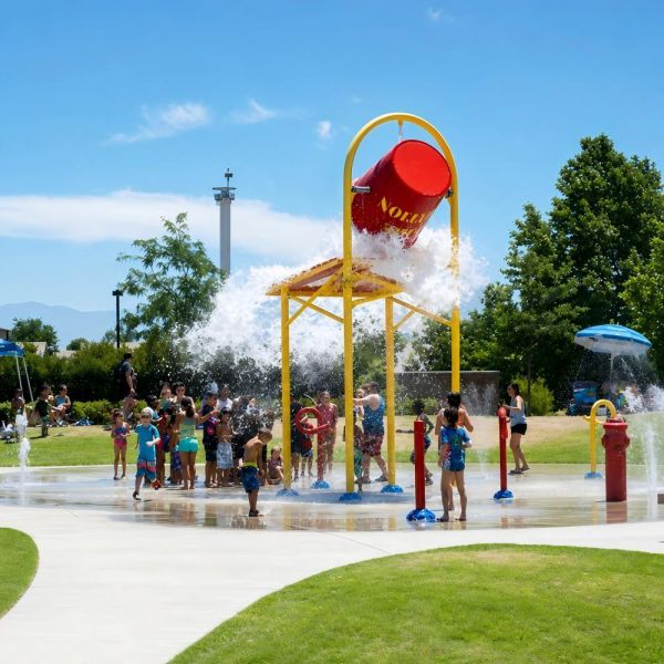 Large 5m High Tipping Bucket Water Park Equipment For Commercial Splash Pad And Pool Project