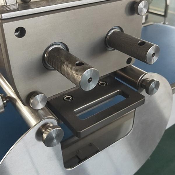 Machine de dépôt de biscuits à déchiquetage à rotation à tension unique 220V