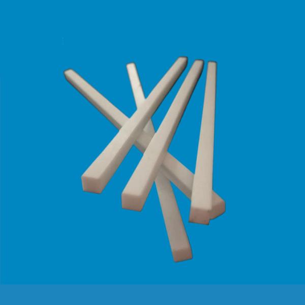 95% алюминиевая керамика высокая изоляция и теплостойкость 1600°C для точного проектирования