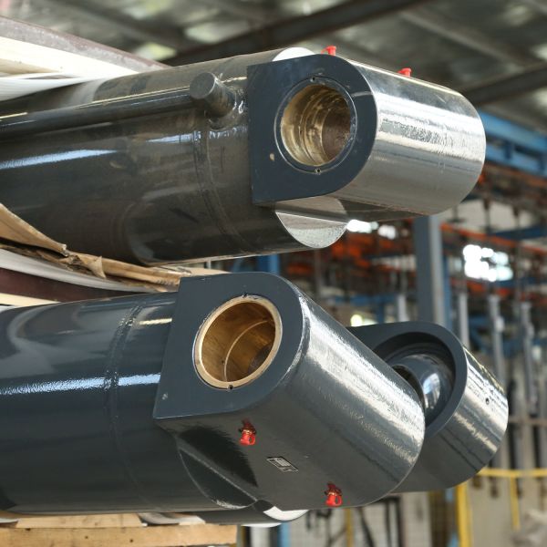 High Tonnage Luffing Hyd Cylinders For Crawler Cranes With Hard Chrome Plated Steel
