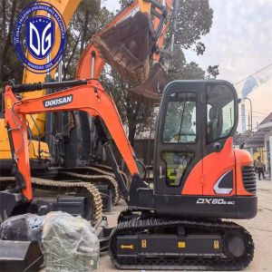 Doosan DX60E-9C Использованный мини экскаватор Гидравлический полётник