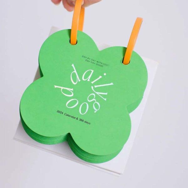 Wholesale Custom Hardcover Creative Flower Mini Cute Small Size Calendars Desktop Desk Gift Promotion Spiral Calendar