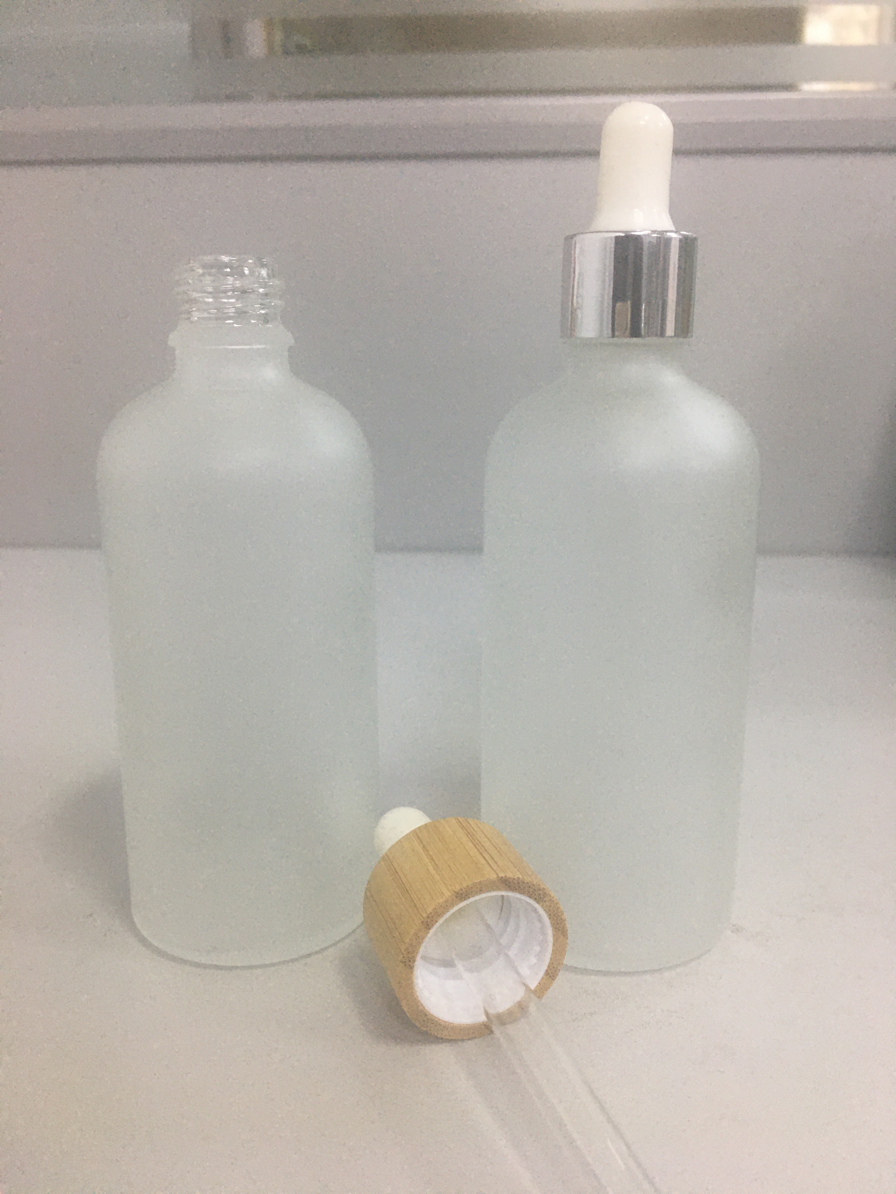 завинчивая пробка MSDS бутылки капельницы матированного стекла 100ml 120ml для эфирного масла