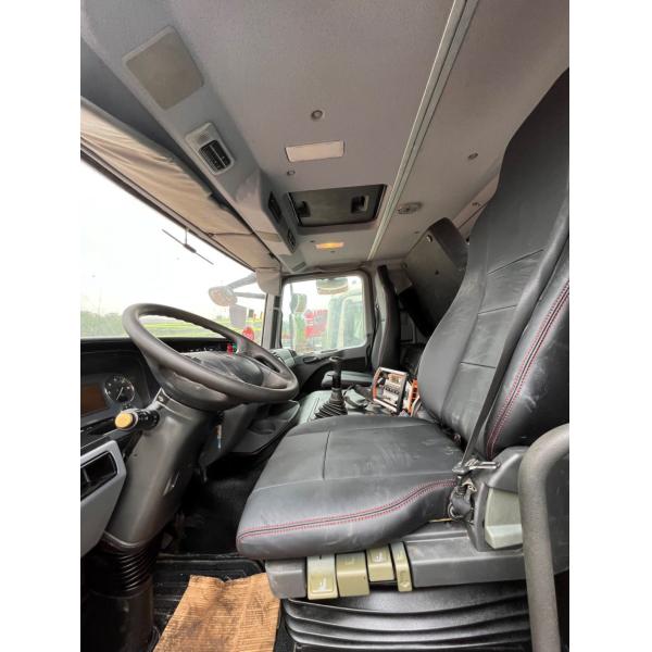 Hydraulic Zoomlion Pump Cement Truck 47m Pump Truck High Pumping Efficiency