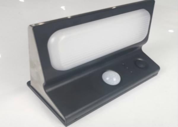 Luzes solares brilhantes super impermeáveis do jardim da parede do sensor de movimento do diodo emissor de luz da segurança solar exterior 32 para a garagem da jarda