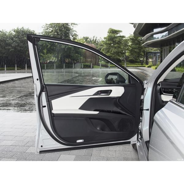 2024 Toyota Camry 2.0L Sports Plus Sedán híbrido FWD Dirección izquierda con motor único 4915*1840*1450 para los mercados chinos