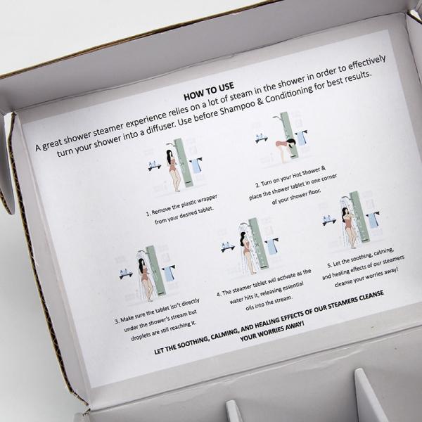O papel luxuoso do cartão perfuma o negócio de empacotamento que envia caixas de presente lisas do punho