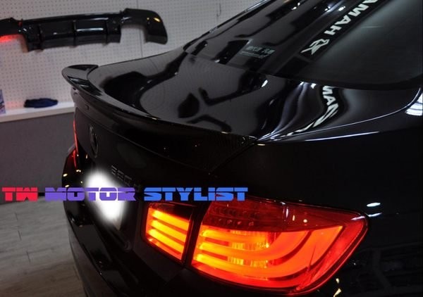 Крыло волокна углерода AC BMW F10