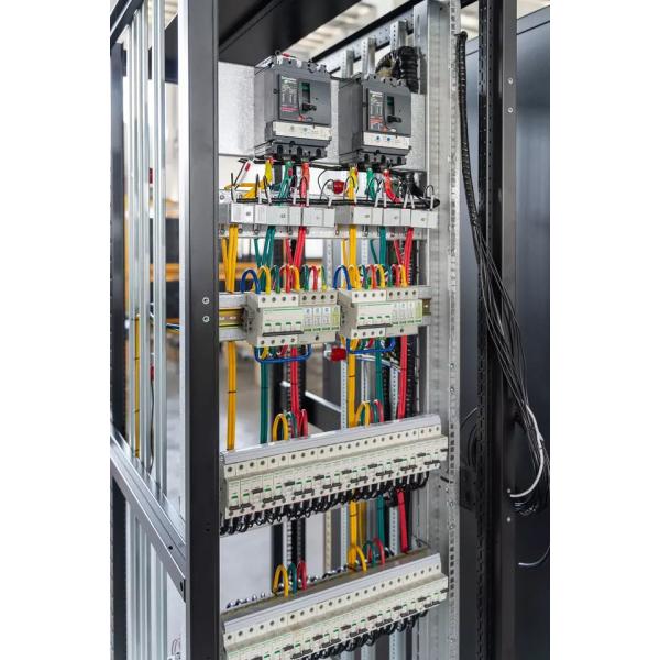 Шкаф 48V сервера блока 22U распределения силы PDU центра данных