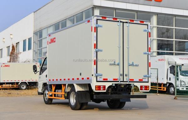 Fournisseur d'usine Petit camion 4X2 Mini JMC Box Cargo Truck rangée unique 129HP 3.7M Light Van Cargo Truck
