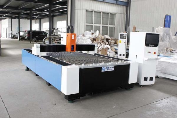 1000w 3000mm*1500mm 80m/min Fiber Laser Metal Cutting Machine