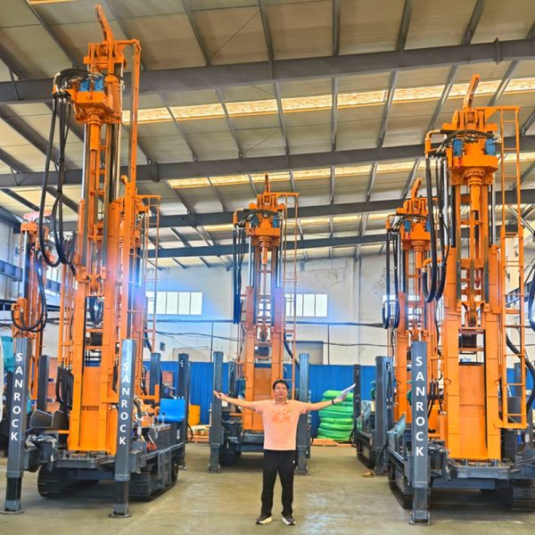 Crawler Rock Core Drilling Machine Geological Exploration Drill Rigs  Hydraulic Core Drilling Rig