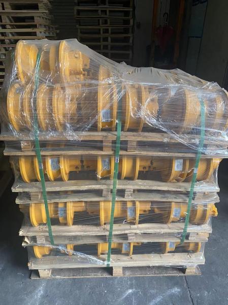42CrMo Digger Track Rollers Crawler Excavator Parts