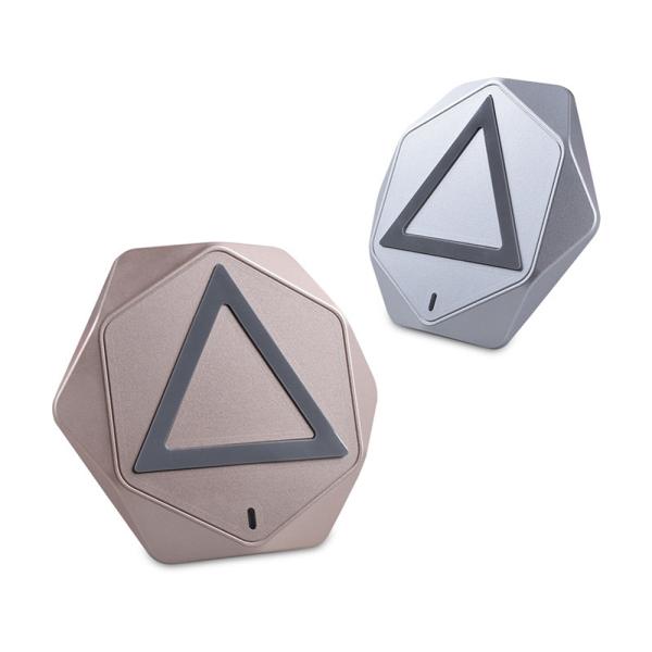 Portable 10W Distance 5mm Desktop Wireless Charger For Smartphones
