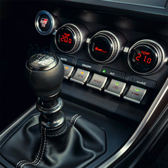 Toyota ＧＲ８６RZ No Restoration History Non-Smoking 2-Year Warranty GR Aero Package R18 Genuine Aluminum Interior Black/Red Barnacle Muffler GROW Sports Suspension External 9-inch Navigation Full-Seg TVB
